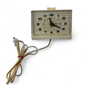 Vintage Sunbeam Cream Lighted Dial Clock